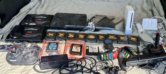 Games Atari And  Console Bundle  Sega PS3 Wii