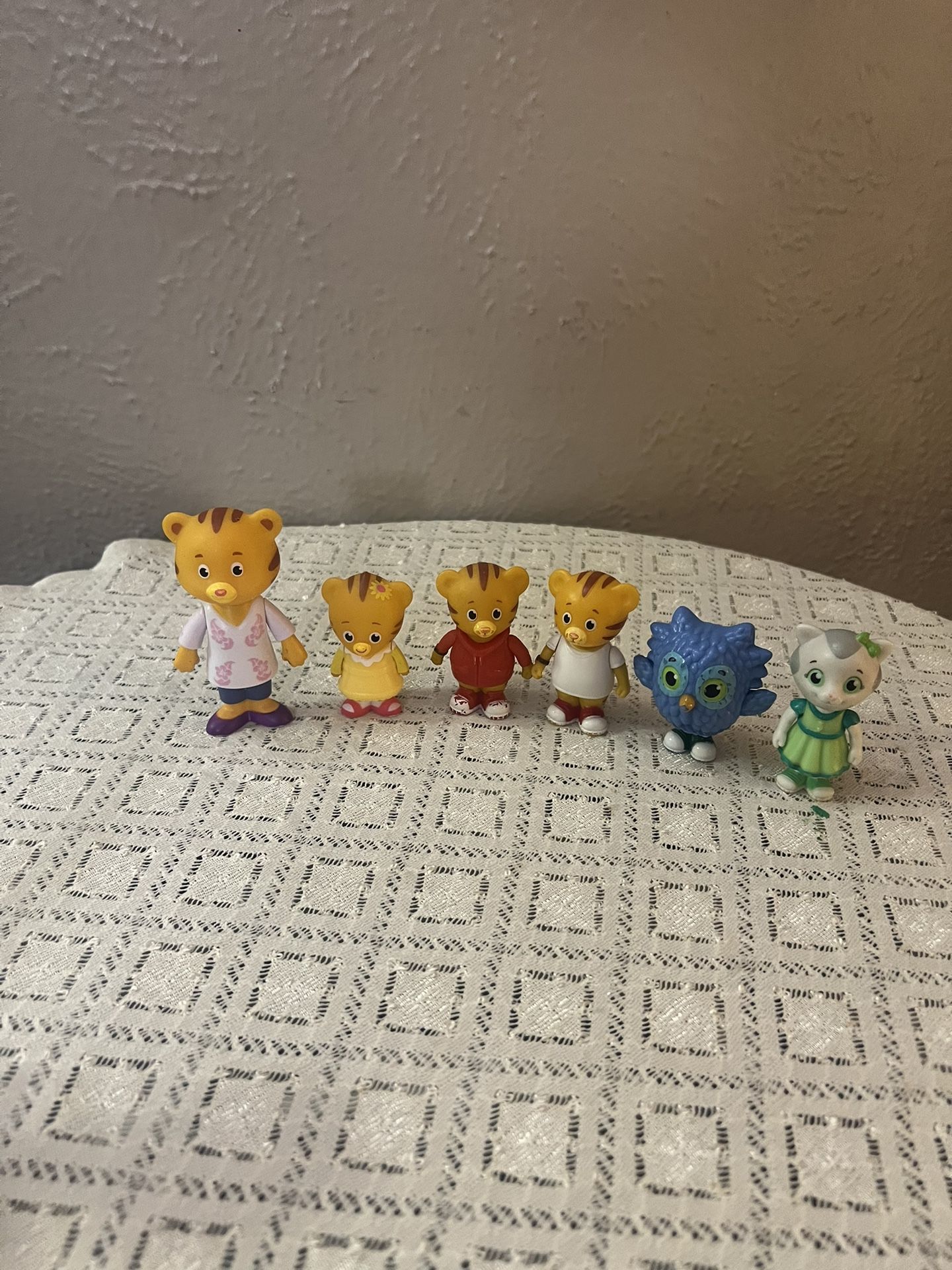 Daniel Tigers Neighborhood Bundle/cake Toppers 
