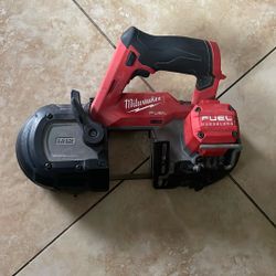 Milwaukee Bandsaw 12V Used