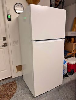 2024 model refrigerator household 18 cubics garage fridge freezer works excellent! (Free local delivery) $400 firm