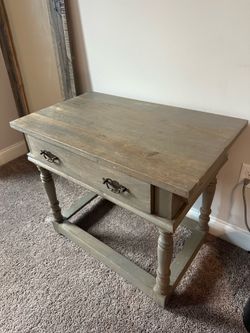Weathered Gray Wood Side Table / Accent Table — Turned Legs, Single Drawer