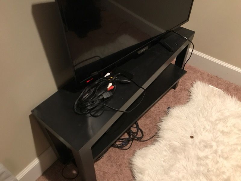 TV stand (ikea)