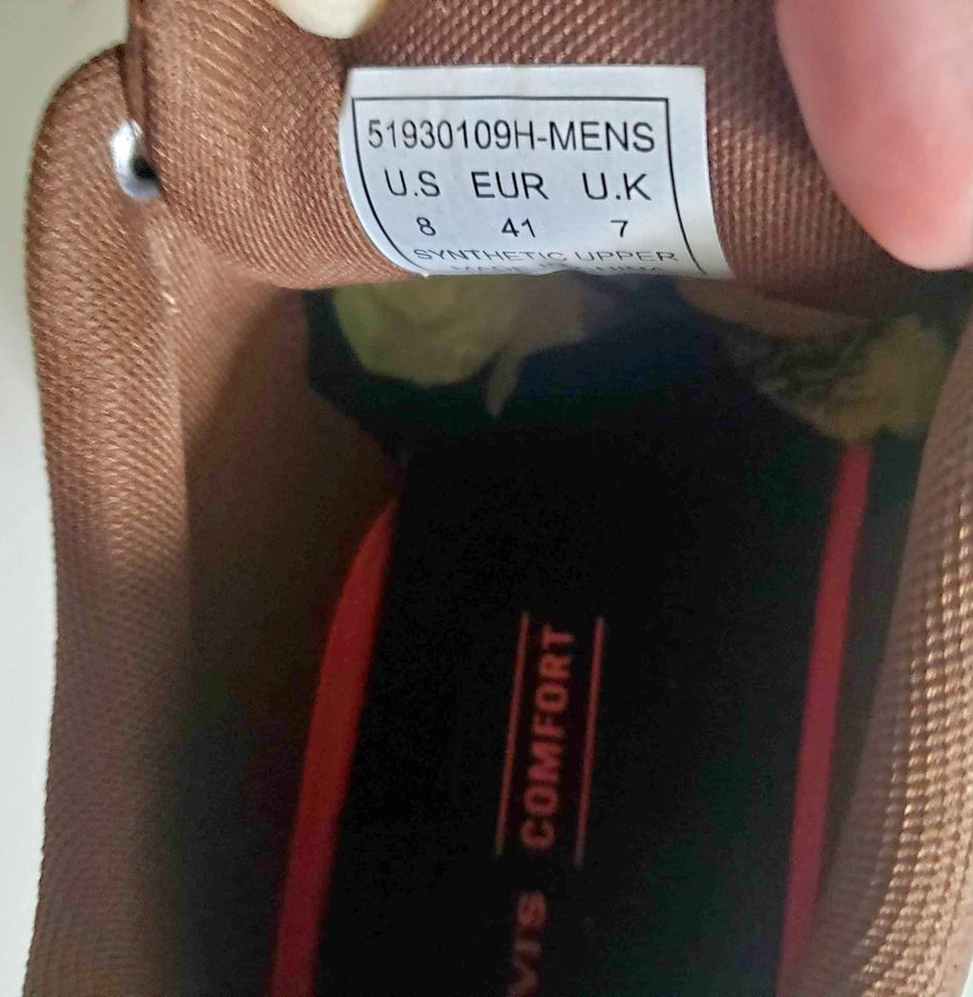 BROWN LEVI SHOES SNEAKERS - Like New - Mens Size 8