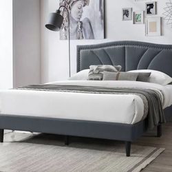 Queen size gray tufted with orthopedic mattress