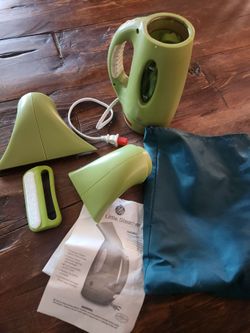 Handheld clothing  steamer