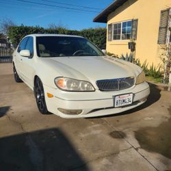 2000 Infiniti I30