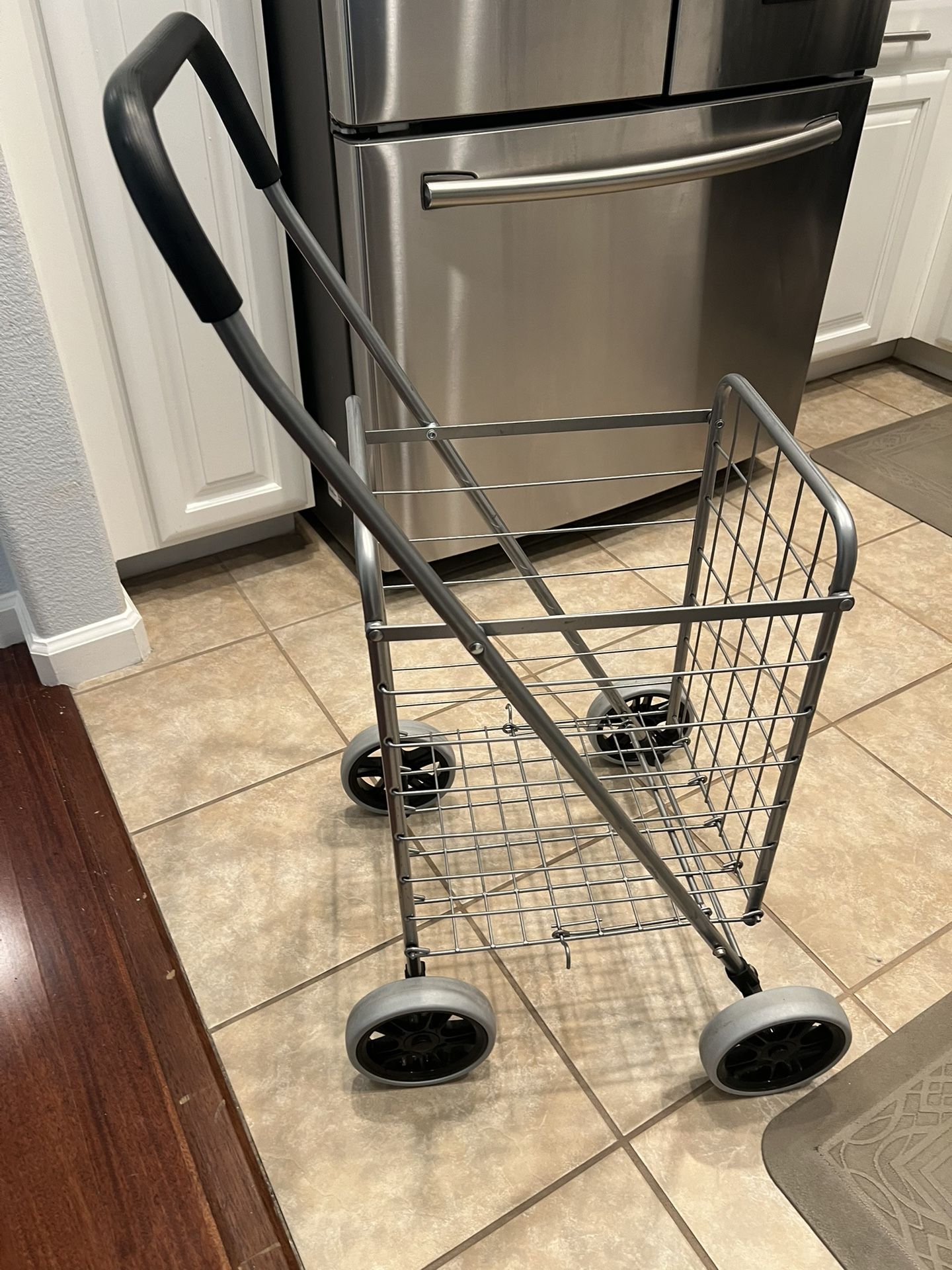 Rolling cart