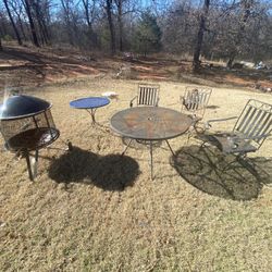 Outside Tables And Chairs