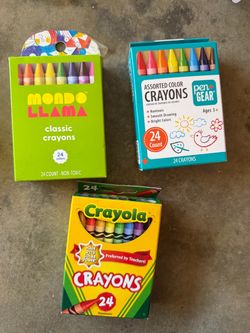 24 Count Classic Crayons different brand