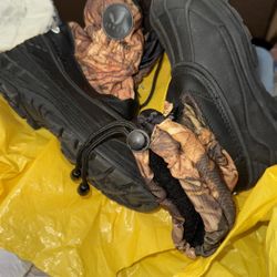 Camo Boots For Boys Size 1Y 