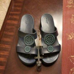 Crocs womens sales sandals on sale