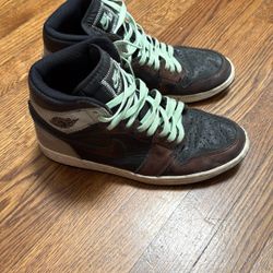 Used Jordan’s (men’s 11.5) - Good Condition
