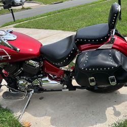 Vendo Está Motocicleta Marca Yamaha V Estar. Motor 600 En Buen Estado 