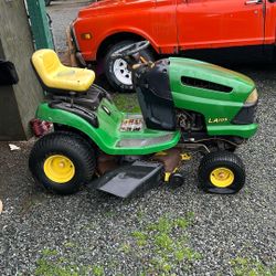 Riding Mower. 