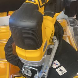 DEWALT 20-Volt MAX XR Cordless Brushless Jigsaw (Tool-Only)Solo herramienta