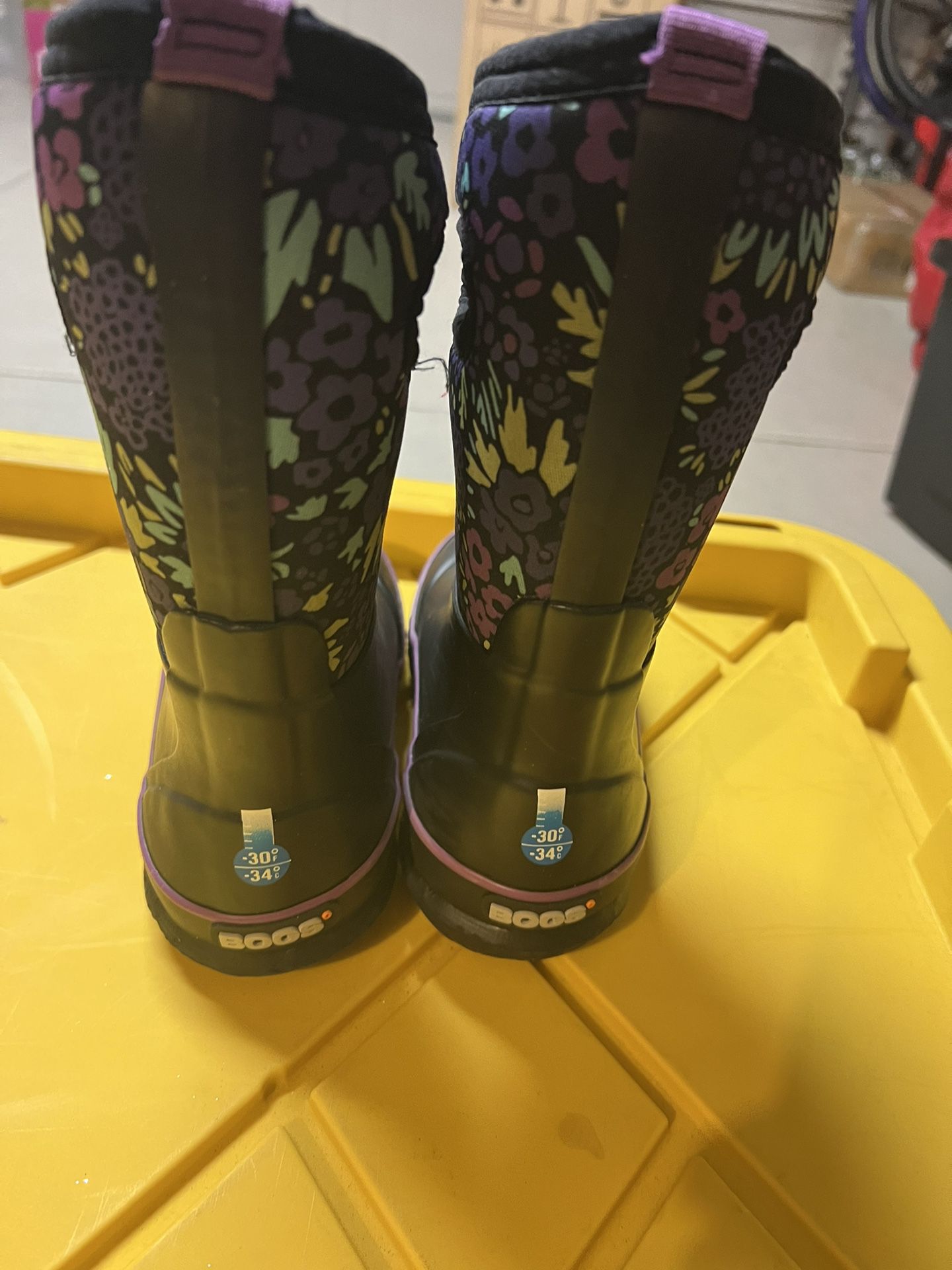 Size 12 BOGS weatherproof Snow/ Rain Boots