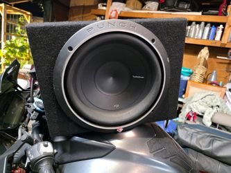 10 inch Rockford fosgate P2