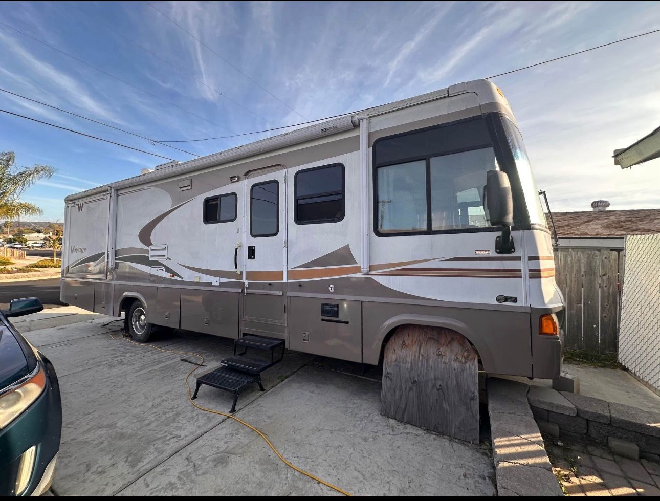 2006 Winnebago Voyage