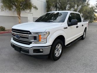 2018 Ford F-150 XLT 3.3L V6 (Flex Fuel) LOW MILES F150