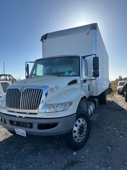 2015 international durastar 4300 box truck