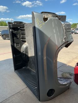 TOYOTA TUNDRA 2022-2025 BED BOX 5’5 ft OEM