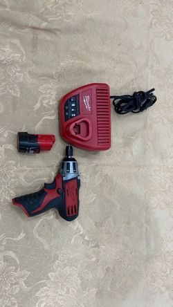 Milwaukee M12 Cordless Screwdriver with Battery and Charger