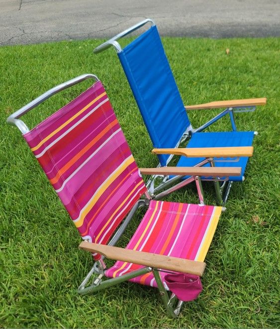 2 Foldable Beach Chair, Lay Flat, Lightweight