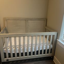 Baby crib