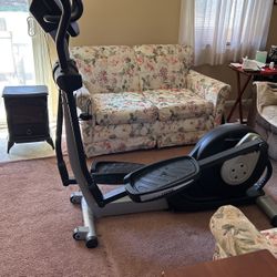 Jillian Michaels Pro Form Elliptical 600 LE In Very Good Condition