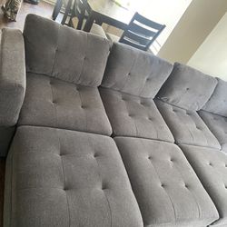 Couch / Detachable Sectional 
