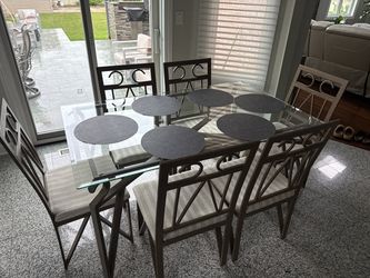 Dining Table with 6 chairs