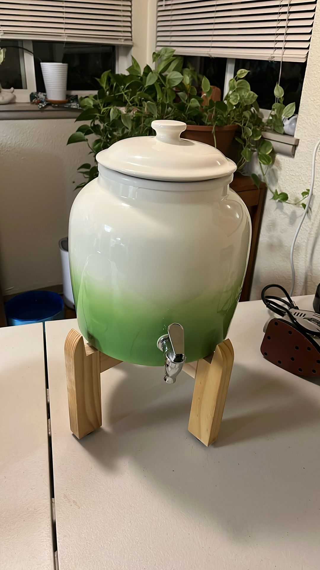 Water Dispenser with Stand