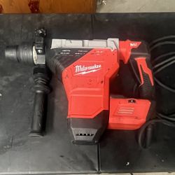 Milwaukee 1-S/4°(45 mm) SUS-MAY ROTARY HAMMER