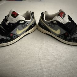 Nike SB Dunk Lows (Futura)