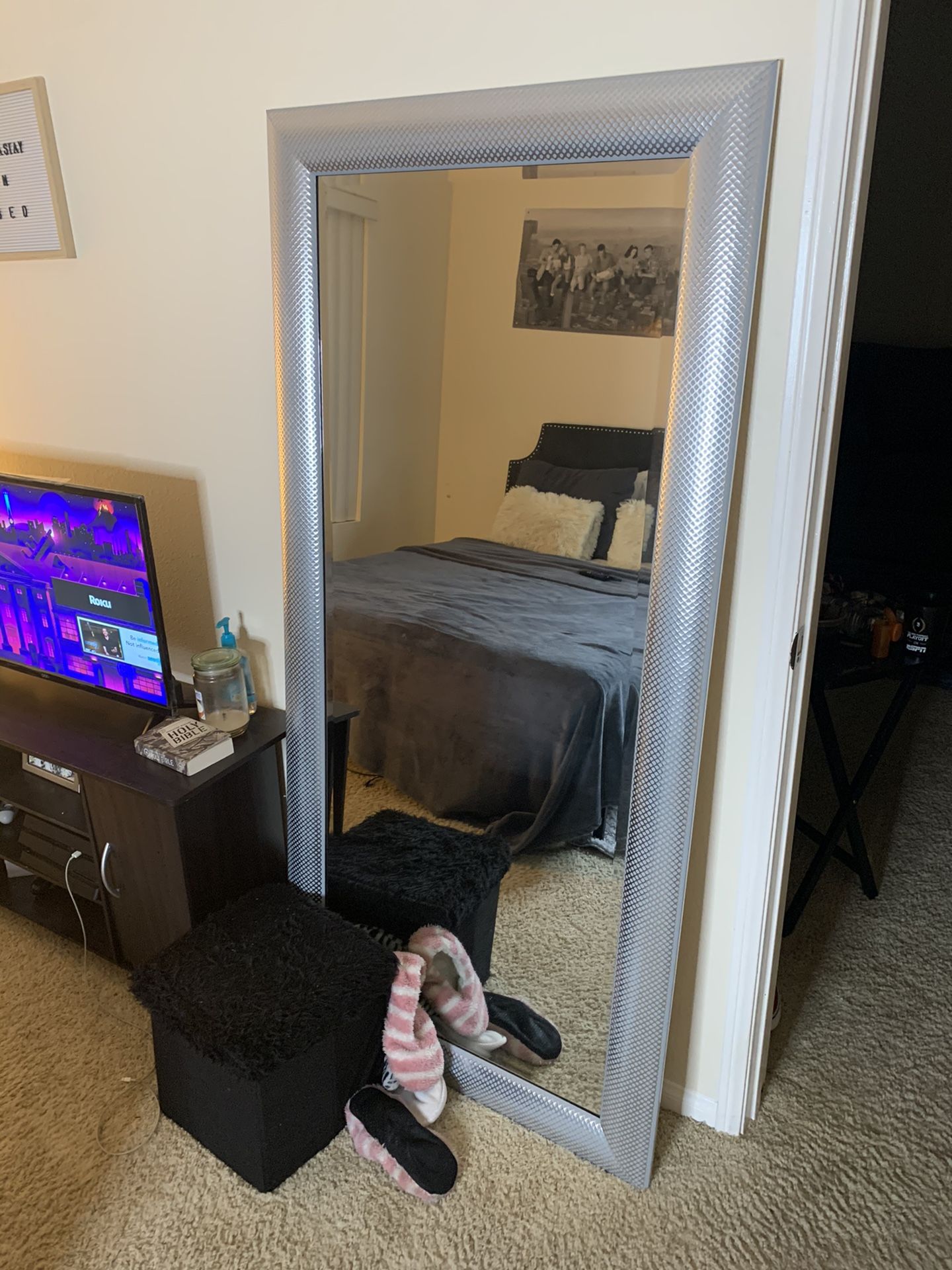 Full body mirror for sale!