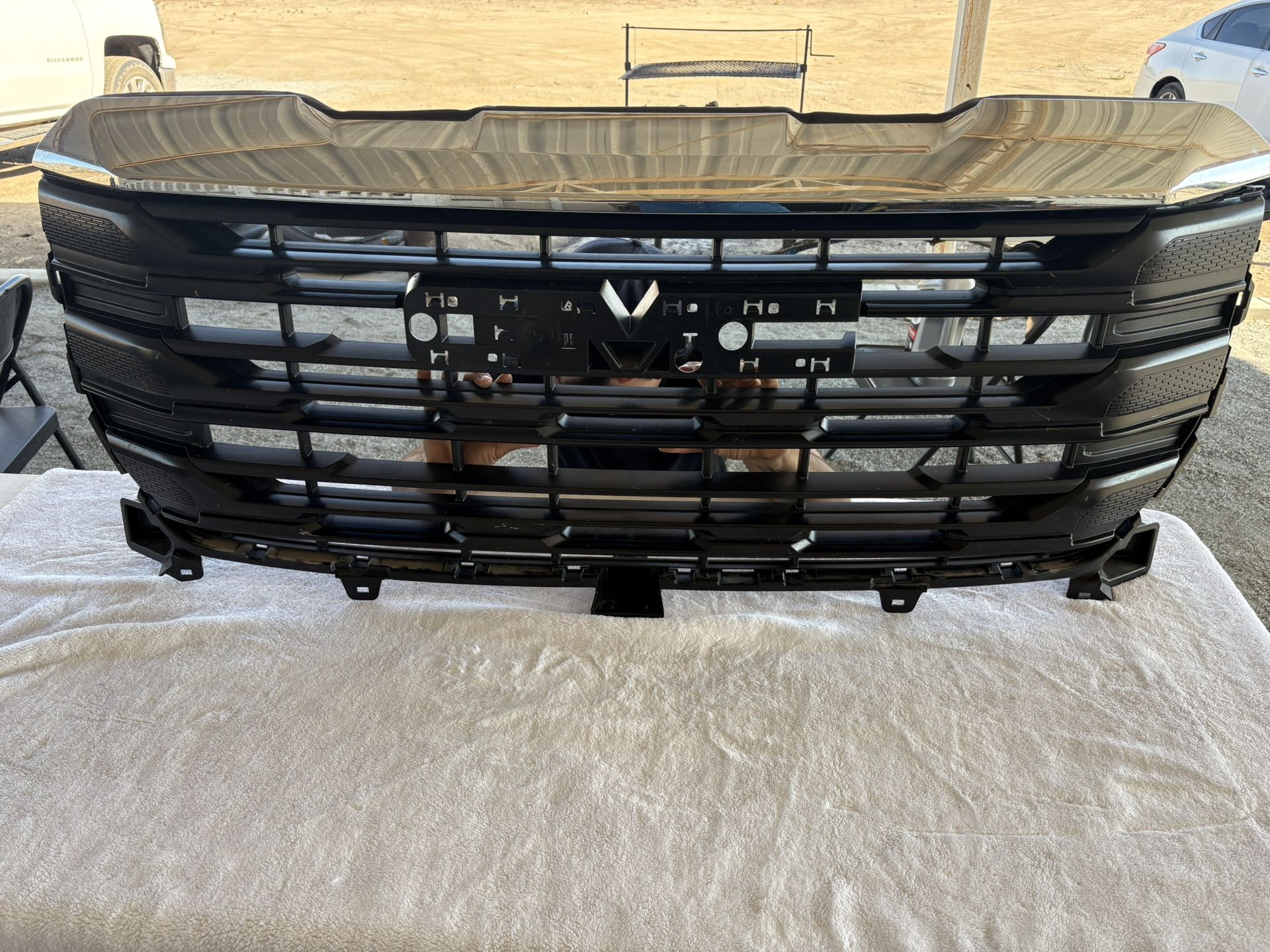 22-24’ GMC Sierra Grille