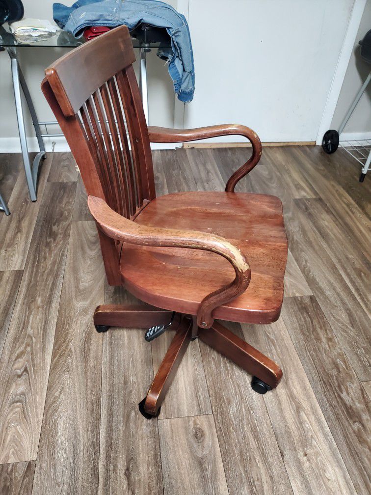 Wooden Office Chair With Swivel