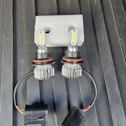 Bright New 6000k LED 9007 White Light.