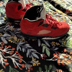 Jordan 5 Retro Raging Bulls - Size 10.5