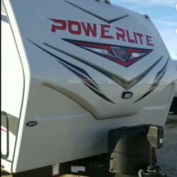 2020 powerlite toyhauler 