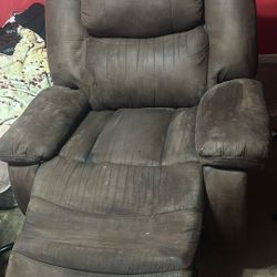 EXTRA Cushioned Recliner 