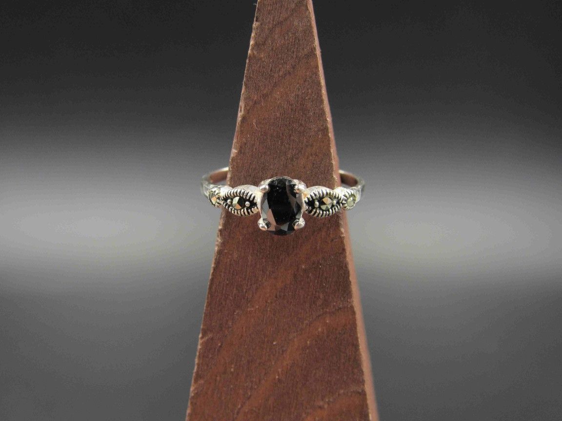 Size 6.75 Sterling Silver Cut Onyx & Marcasite Stone Band Ring Vintage Statement Engagement Wedding Promise Anniversary Bridal Cool Special