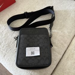 The Bag Is New With The The Coach Tag In It 