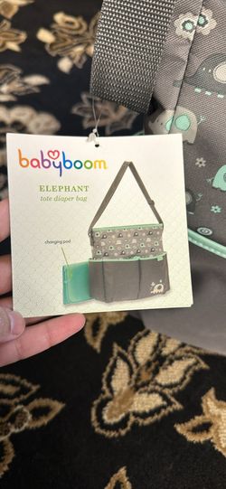 BRAND NEW BABY DIAPER BAG WITH CHANGING PAD