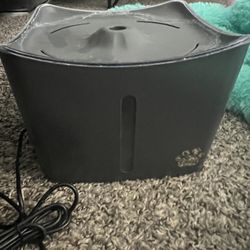 Cat Electric Running Water Dish 