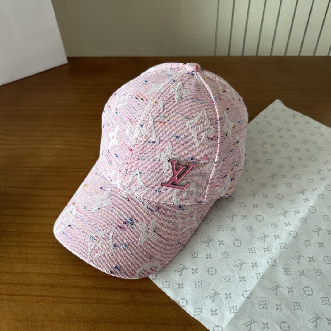 A women's baseball cap from Louis vuitton