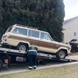 1986 Jeep Grand Wagoneer