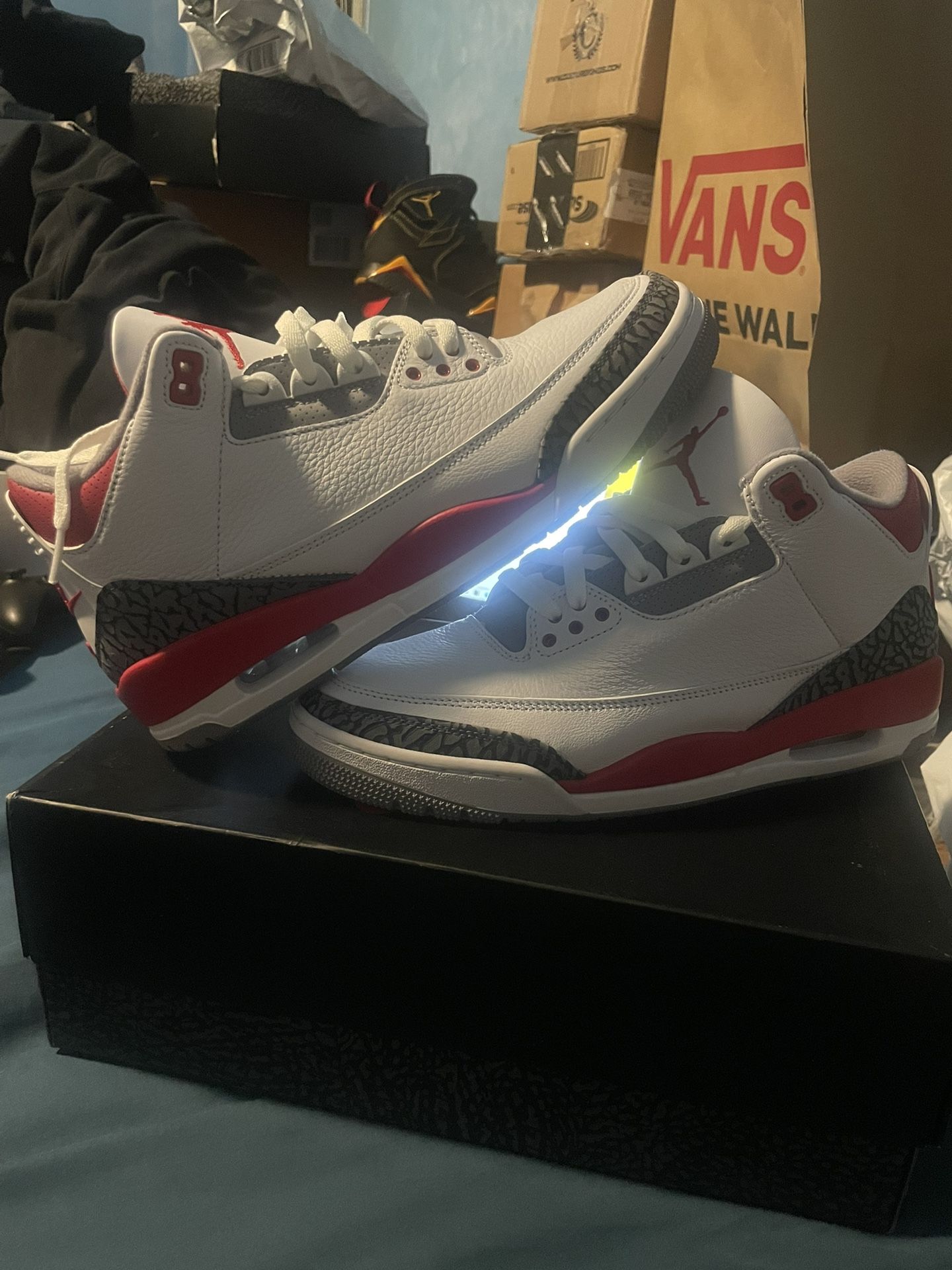 Air Jordan 3 Fire Red Size 9.5 Vnds 2022