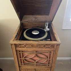 Edison Photograph Model C-150