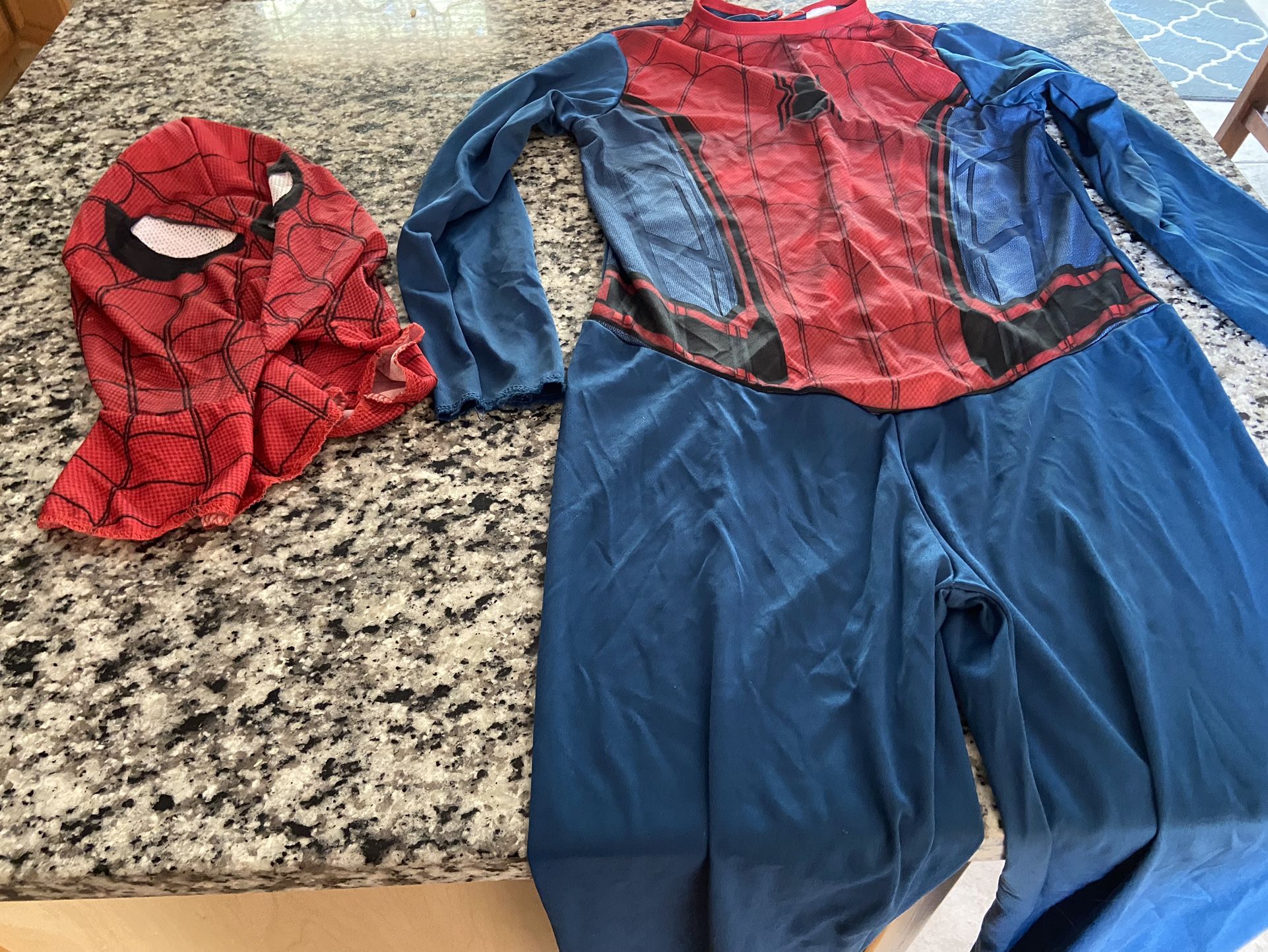 Spider-Man Costume 7-9 age 